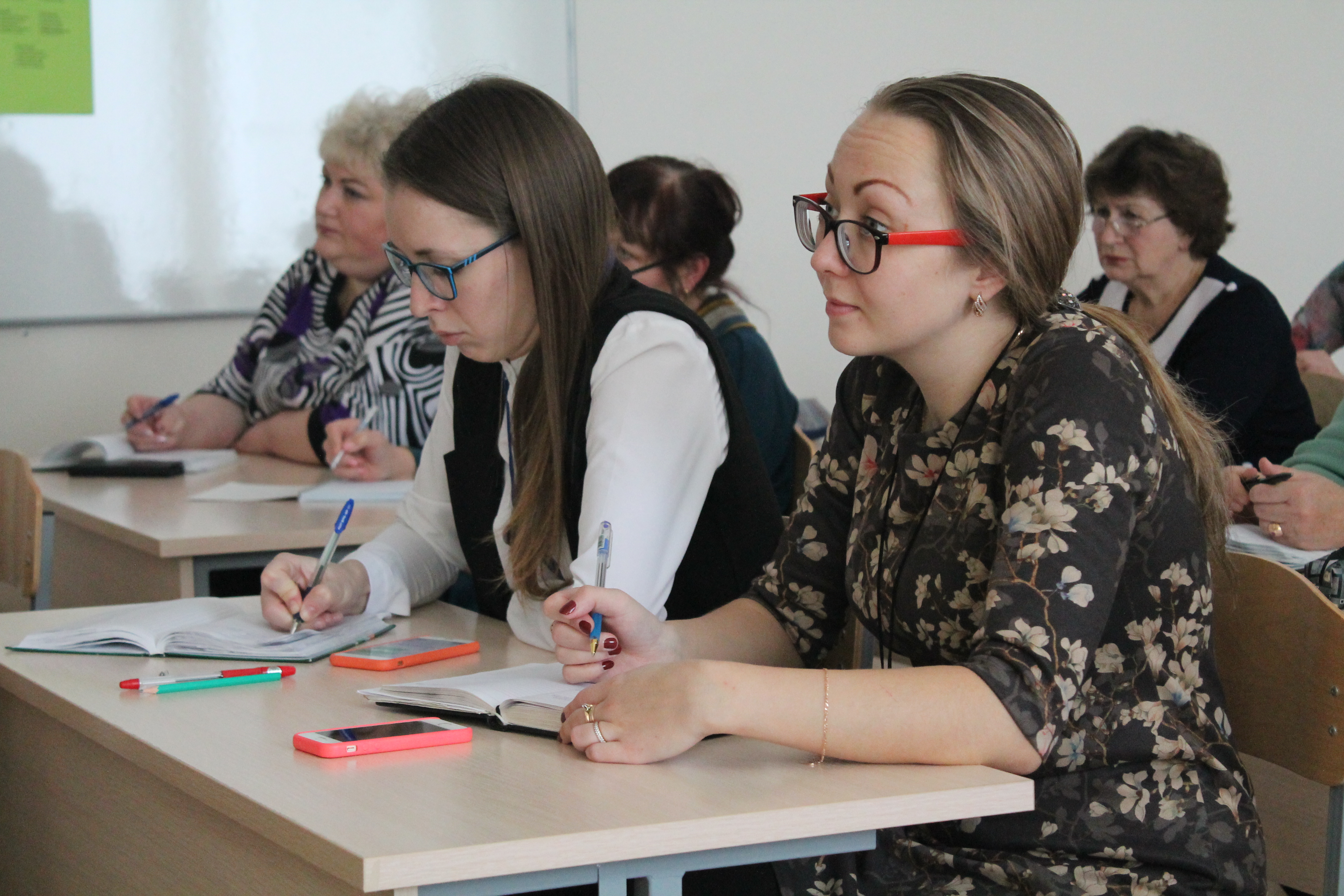 Евсевьева саранск. МГПИ Евсевьева Саранск преподаватели. Эдуард Базеев Саранск МГПИ Евсевьева. Брюкова МГПУ Евсевьеева. Дербеденева МГПИ Евсевьева.